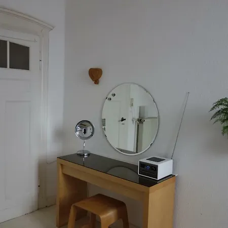 Schone Altbauwohnung Mit Balkon Séjour chez l'habitant